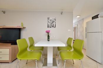 Karla Apartman